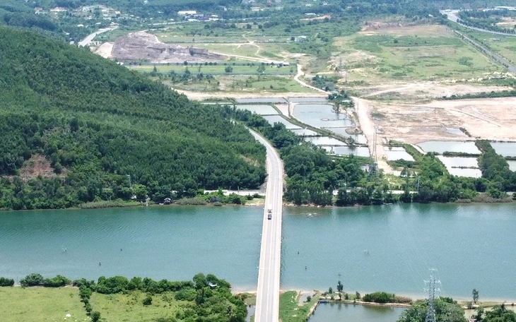 Toàn cảnh đại dự án cảng Liên Chiểu với đường ven biển gây ‘sốt’ - Ảnh 2.