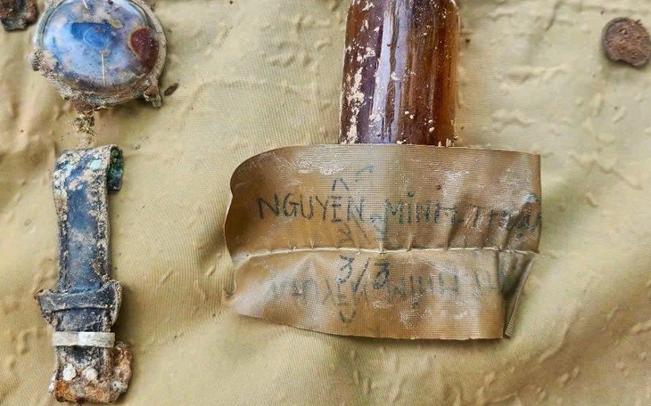 Phát hiện hài cốt liệt sĩ trong hang đá ở Quảng Trị - Ảnh 4.