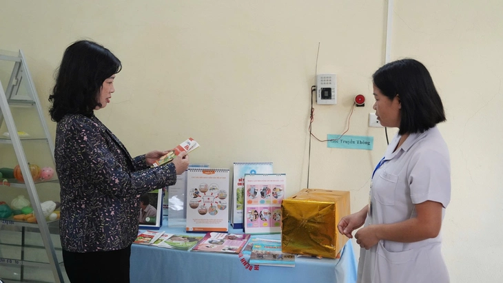 Bộ trưởng Đào Hồng Lan: Chăm sóc sức khỏe người dân toàn diện, từ sớm, từ xa, từ cơ sở - Ảnh 5.