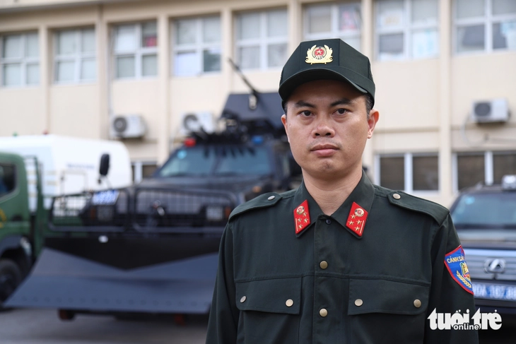 Đặc nhiệm bắn tỉa canh gác điểm cao, chó nghiệp vụ rà soát bom mìn bảo vệ Đại hội Đảng XIV - Ảnh 16.