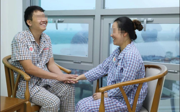 Bà ngoại kiệt sức chăm cháu ung thư máu, nương nhờ những bữa cơm nghĩa tình - Ảnh 4.