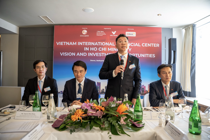 Diễn đàn kinh tế Davos 2026: TP.HCM mời gọi 'đại bàng' đầu tư Trung tâm tài chính quốc tế - Ảnh 2.