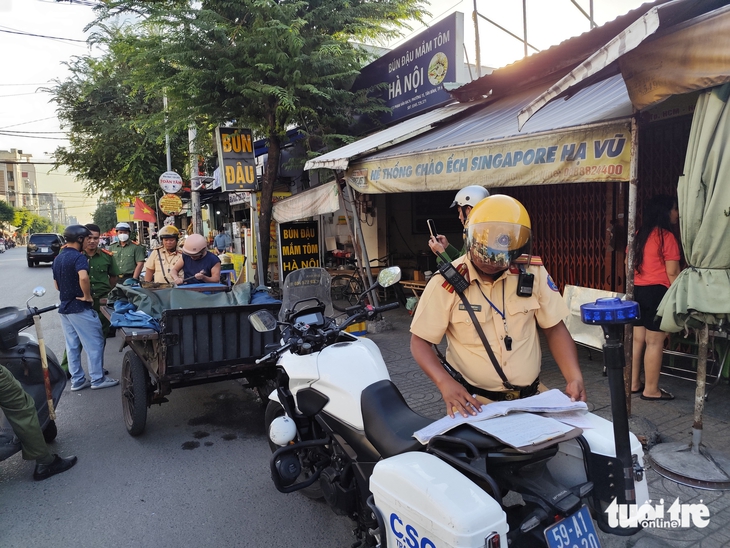 vỉa hè - Ảnh 8.