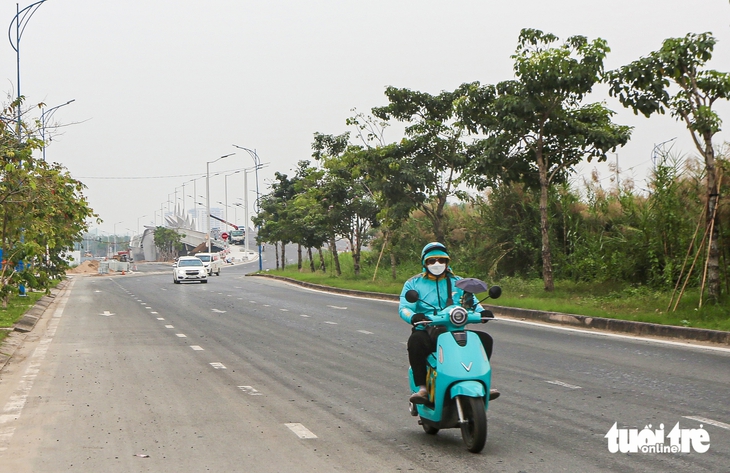 tủ đổi pin - Ảnh 1.