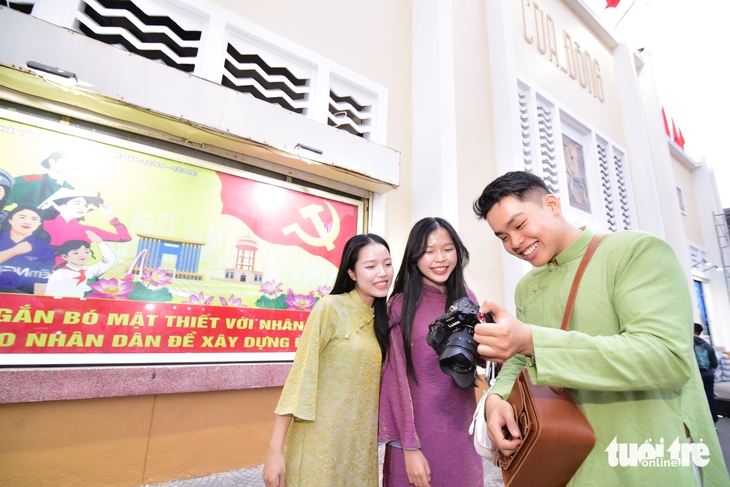 chợ bến thành - Ảnh 1.