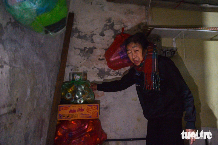 Gồng mình qua mùa rét ở 'xóm chạy thận' Hà Nội - Ảnh 4.