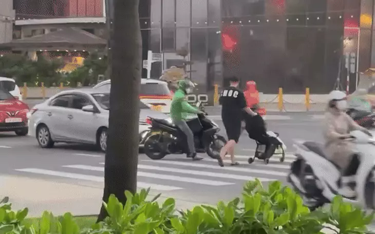 Nữ sinh cứu bà lão ngã xe giữa đường, bị đòi bồi thường hàng trăm triệu - Ảnh 6.