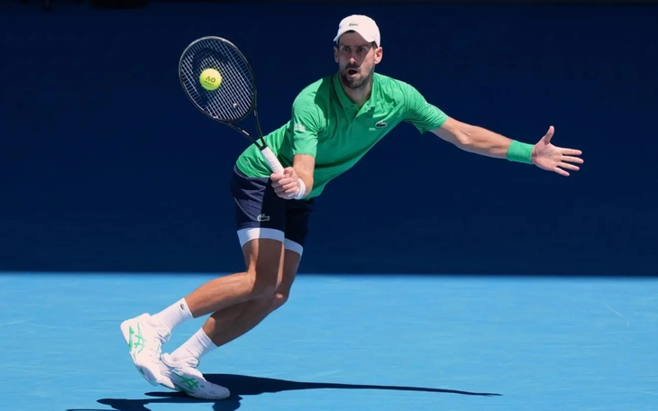 Djokovic giành quyền vào bán kết giải Úc mở rộng 2026 mà không thắng set đấu nào - Ảnh 4.