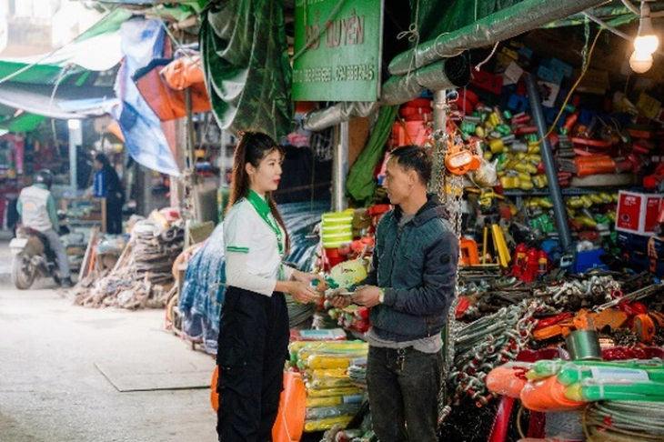 Đón ‘Tết đủ, Tết đoàn viên’ với ưu đãi hơn 3 tỉ đồng từ FE CREDIT - Ảnh 2.