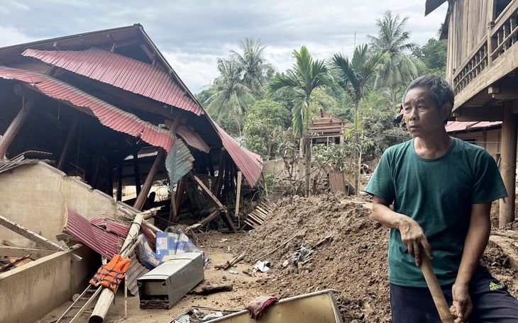 Người dân Nghệ An nhận hơn 1.350 tỉ đồng khắc phục bão lũ - Ảnh 4.