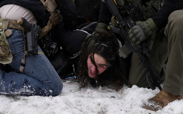 Ông Bill Clinton và Obama nổi giận vụ đặc vụ bắn chết dân Mỹ, ông Trump đổ lỗi cho phe Dân chủ - Ảnh 2.