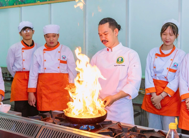 nghề bếp - Ảnh 2.