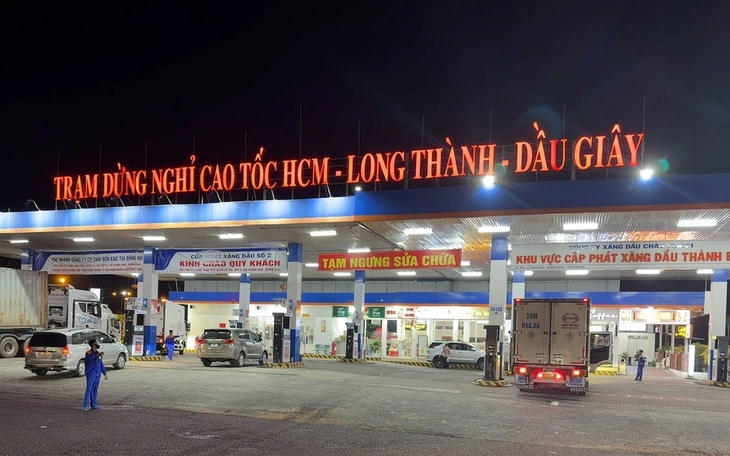 Chủ tịch tỉnh Đồng Nai yêu cầu xử lý vụ ngưng bán xăng dầu trên cao tốc TP.HCM - Long Thành - Ảnh 2.