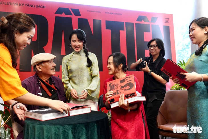 Nhạc sĩ Trần Tiến: 'Việc hủy show Về đây bốn cánh chim trời có lẽ là lệnh trời' - Ảnh 6. Trần Tiến - Ảnh 5.