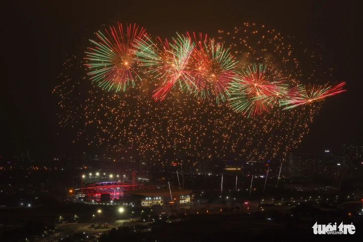 pháo hoa - Ảnh 2.