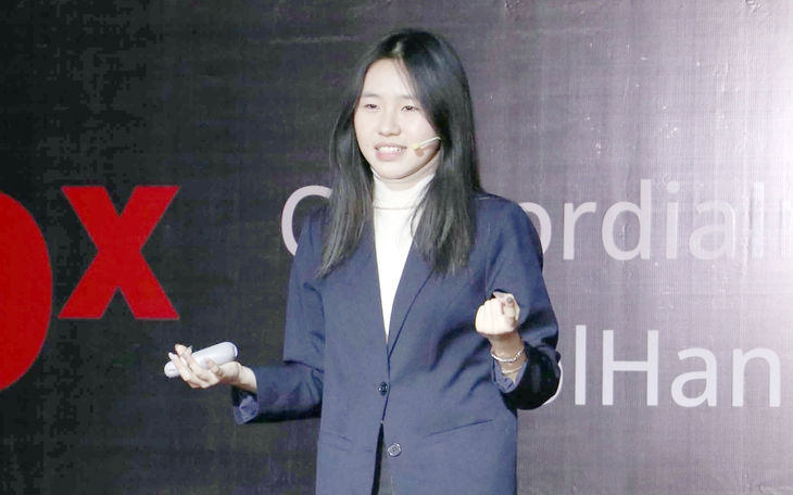 Làm mới tranh Hàng Trống, nghệ thuật cố đô Huế qua góc nhìn sinh viên - Ảnh 4.