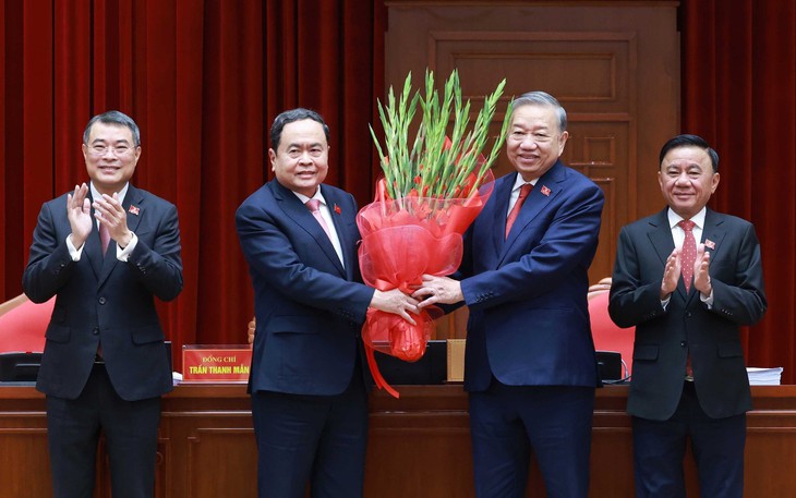 Tổng bí thư Tô Lâm: Văn kiện Đại hội XIV thể hiện tư duy đổi mới và khát vọng vươn lên - Ảnh 3.