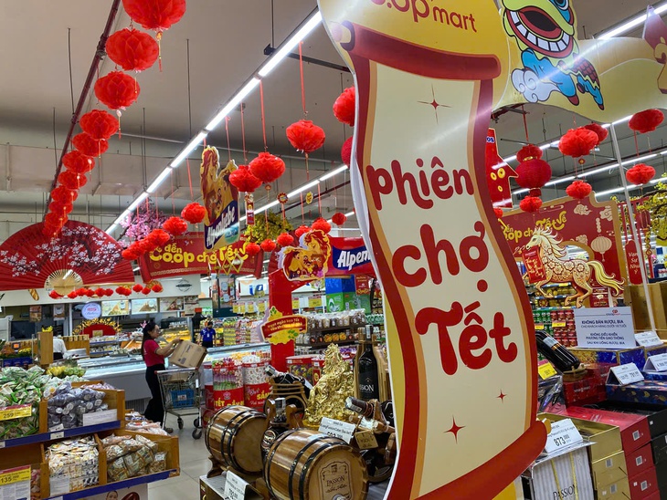 sắm Tết - Ảnh 2.