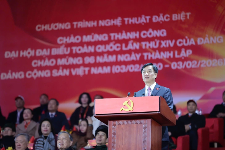 Tổng Bí thư Tô Lâm dự chương trình đặc biệt Dưới lá cờ vẻ vang của Đảng - Ảnh 3.