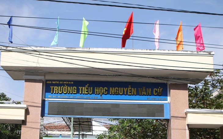 Vụ cô giáo sửa bài kiểm tra học sinh từ đúng thành sai: Chấm lại tất cả các bài kiểm tra - Ảnh 2.