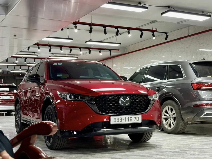 Không phải xe giá rẻ, xe cũ tiền tỷ mới là ‘ngôi sao’ năm 2025- Ảnh 4. xe cũ - Ảnh 4.