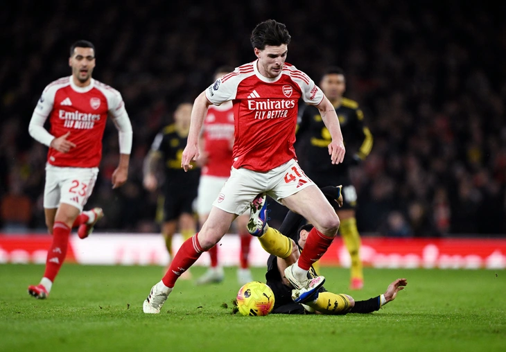 Man United lại gây sốc khi đánh bại Arsenal, giúp Premier League thêm kịch tính - Ảnh 2.