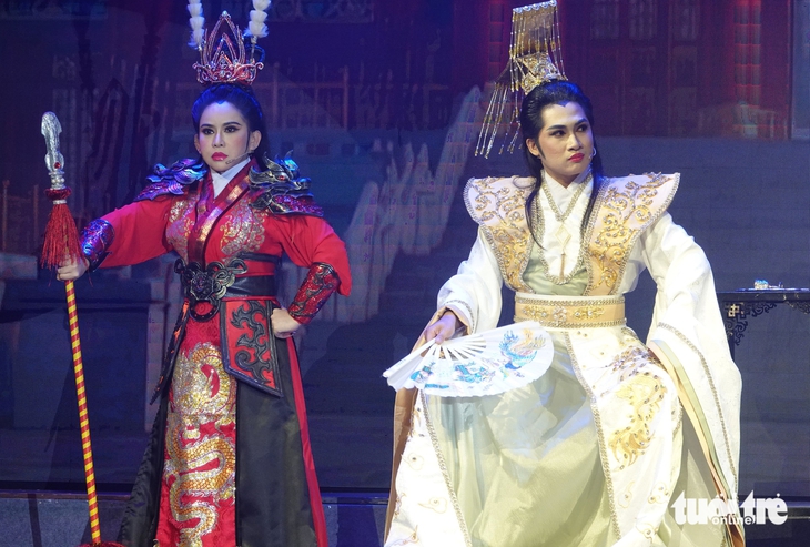 Ngọc Cương, con trai Chinh Nhân, có vai diễn đầu tiên trên sân khấu cải lương - Ảnh 2.