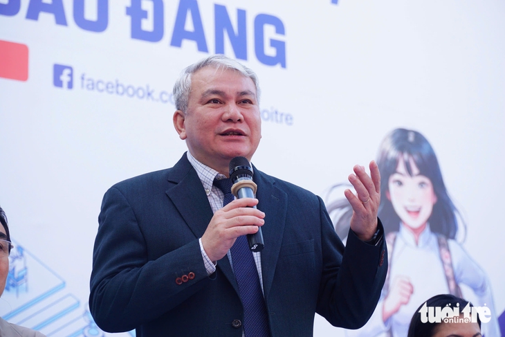 Học sinh lo lắng AI có thể thay thế con người trong tương lai, thầy cô trấn an - Ảnh 7.