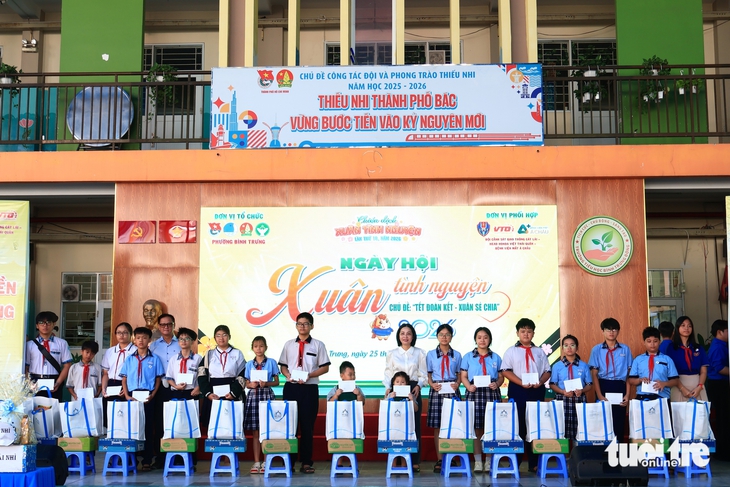 Xuân tình nguyện - Ảnh 1.