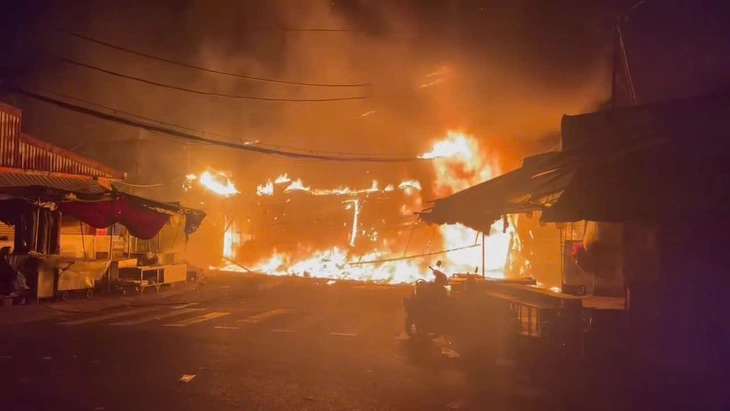 cháy nhà - Ảnh 2.