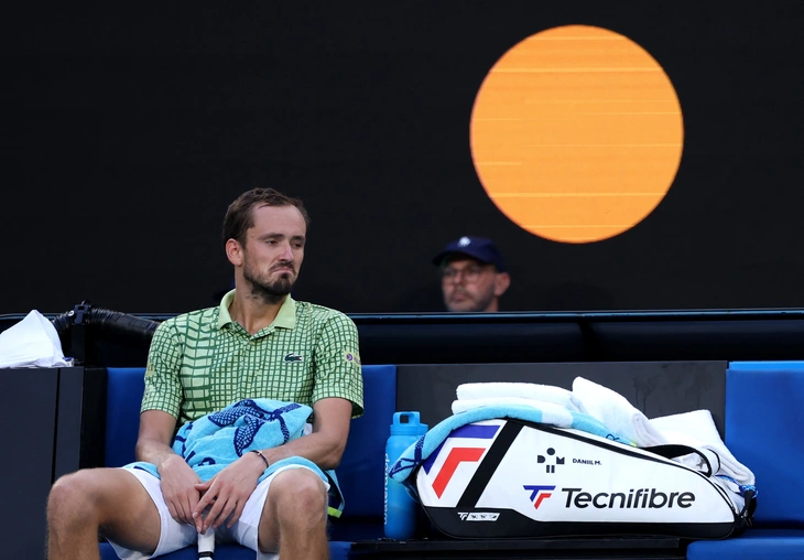 Medvedev nói thua tâm phục khẩu phục trước tay vợt gốc Việt Learner Tien - Ảnh 1.