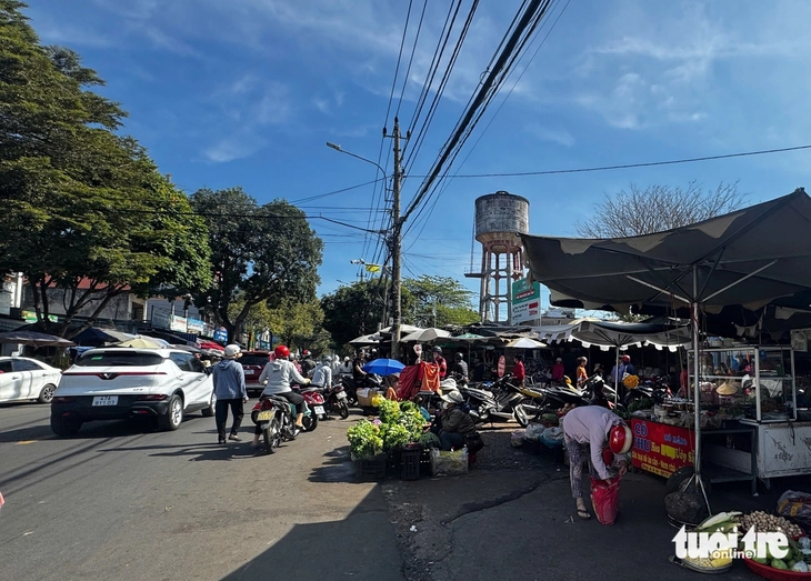 vỉa hè - Ảnh 6.