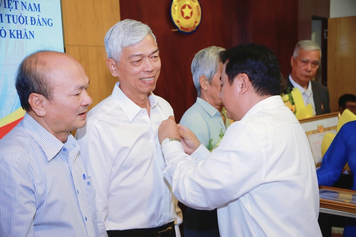 Tân Sơn Nhì - Ảnh 3.