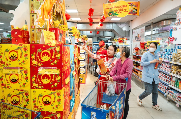 Tôm khô hút hàng và được giá nhưng khan hiếm nguyên liệu - Ảnh 2.