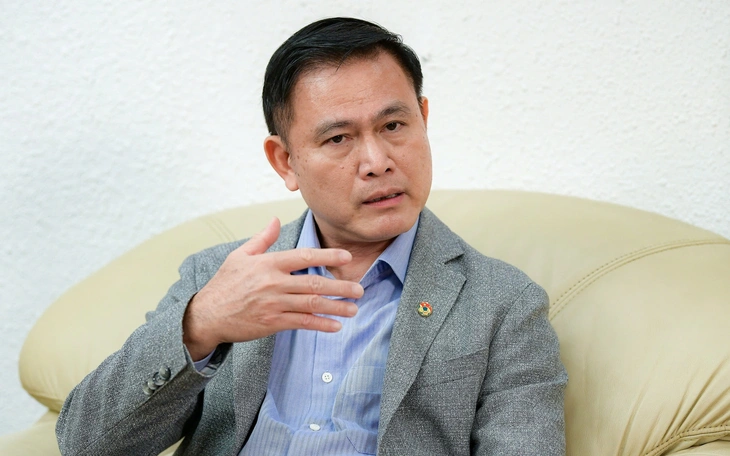 Báo Hàn bình luận về 'khoảnh khắc cúi đầu của HLV Kim Sang Sik' khi U23 Việt Nam chiến thắng - Ảnh 3.