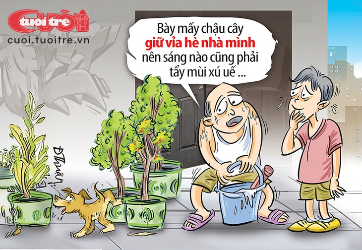 Người đàn ông lấn chiếm vỉa hè bị 'gậy ông đập lưng ông' - Ảnh 1.