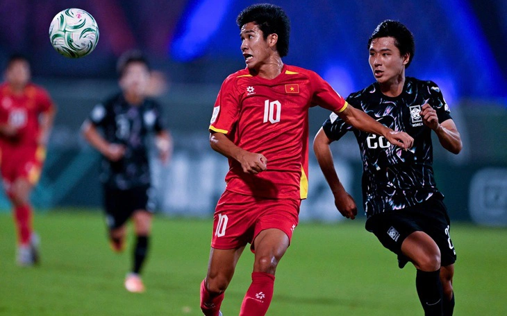 Ươm mầm cầu thủ trẻ: phải làm gì?: Cần đầu tư sân bãi, HLV giỏi - Ảnh 4.