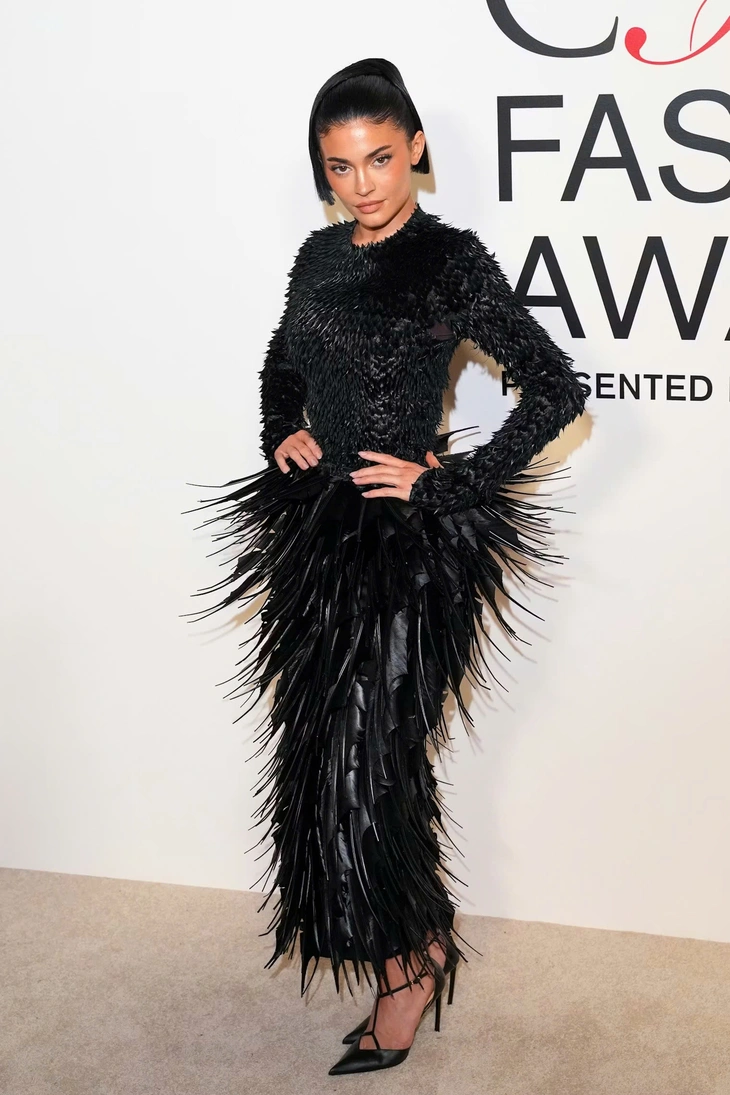 Kylie Jenner - Ảnh 6.