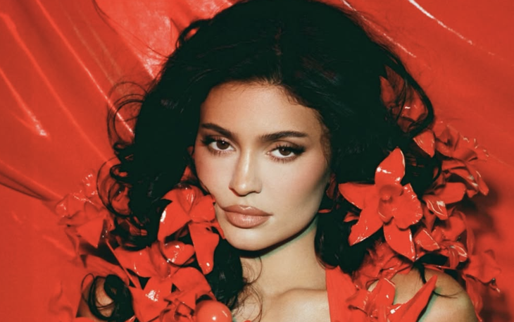 Bữa tiệc thời trang mùa hè của Kylie Jenner - Ảnh 8.