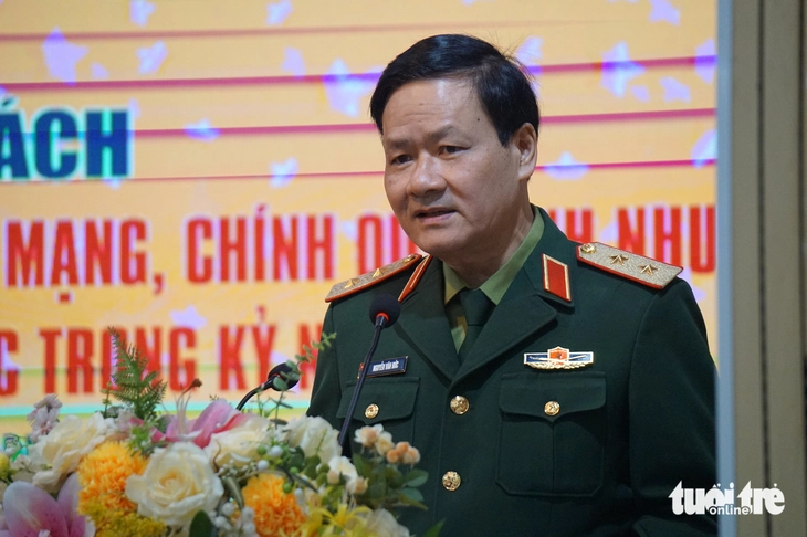 Ra mắt sách về Quân đội nhân dân Việt Nam của Đại tướng Phan Văn Giang - Ảnh 4.