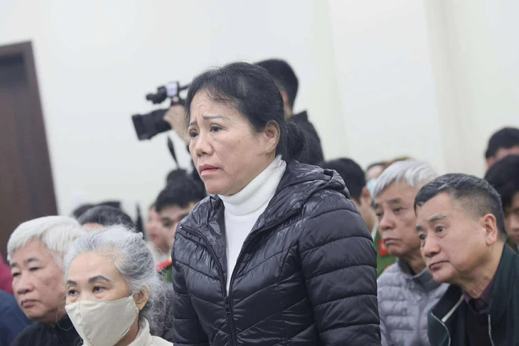 Vụ hối lộ 70 tỉ: Chủ doanh nghiệp khai chi hoa hồng cao vì có lúc sợ 'thuốc để lâu sẽ hỏng' - Ảnh 2.