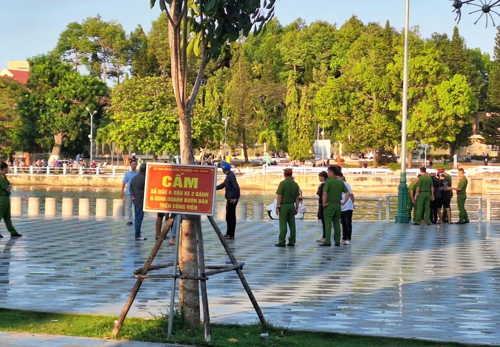 Hai nghi phạm đâm chết nam thanh niên ở Phan Thiết mới 15, 16 tuổi - Ảnh 1.