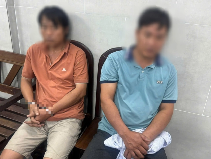 Người đàn ông trộm thiên nga trong Thảo cầm viên bị bắt như thế nào? - Ảnh 1.