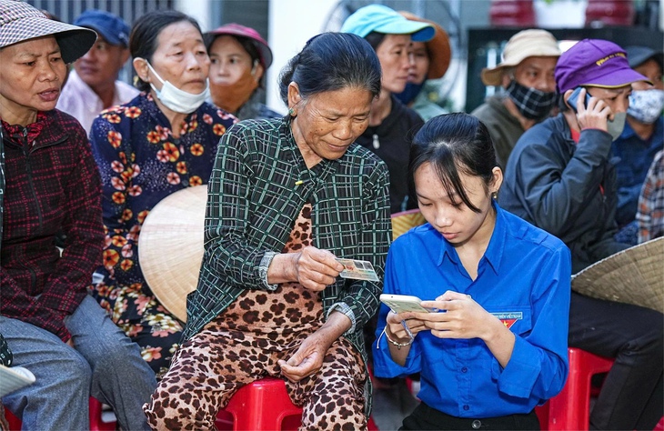 Chuyến xe mùa xuân: Chở giấc mơ sum họp ngày Tết - Ảnh 1. chuyến xe mùa xuân - Ảnh 1.