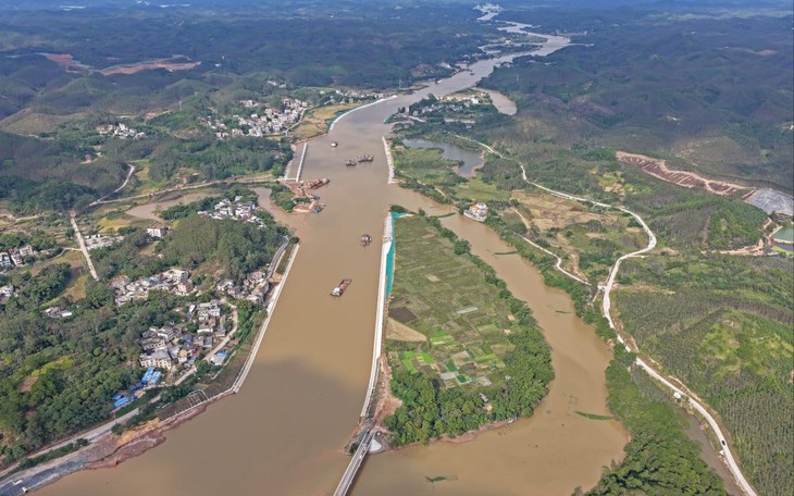 Trung Quốc mở kênh đào dài 134km ở Quảng Tây, nối sông với Biển Đông - Ảnh 3.