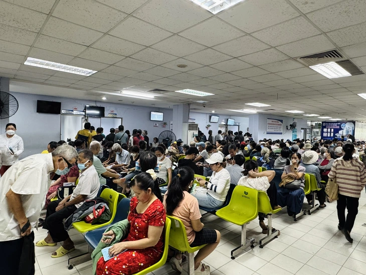 bệnh viện - Ảnh 1.