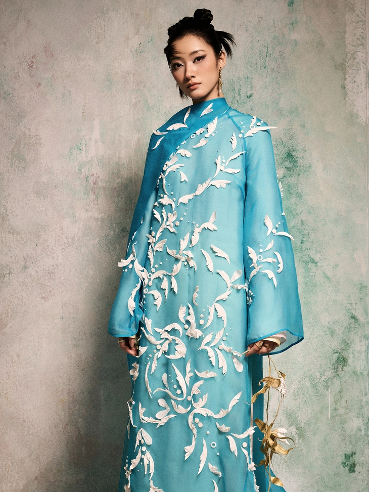 Áo dài linh mã ‘phi nước đại’ chào xuân Bính Ngọ 2026 - Ảnh 3. áo dài - Ảnh 3.