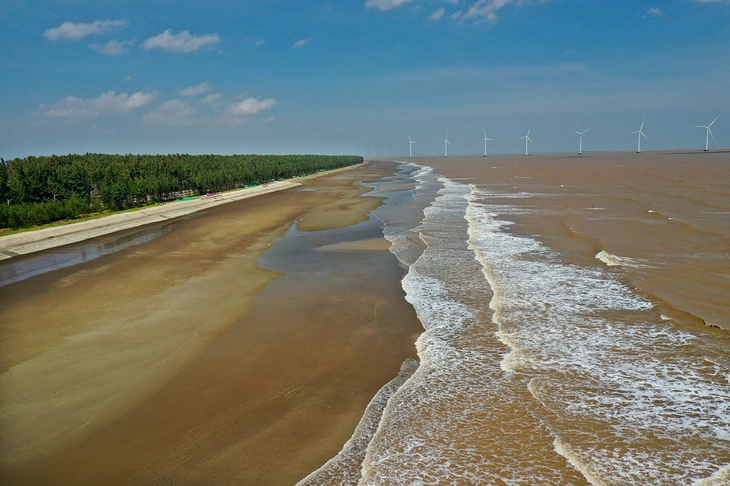 KHÁCH DU LỊCH - Ảnh 1.