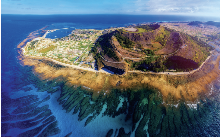 Tác phẩm chụp màn trình diễn 10.500 drone tại TP.HCM thắng giải A  - Ảnh 10.