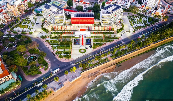 Khánh Hòa đưa trụ sở cánh chim hòa bình tung cánh hướng ra đại dương vào hoạt động - Ảnh 2.